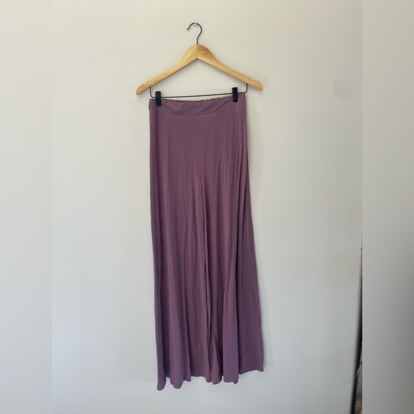 Lulu’s Set - Picture 8 of 10